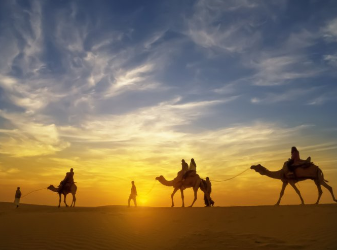 Peygamber Efendimiz  Ve Mücahitler Develere Nöbetleşe Binmesi