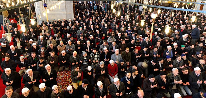 Cuma Günü Okunacak Dualar