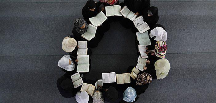 A’râf Suresi 130. Ayet Meali, Arapça Yazılışı, Anlamı ve Tefsiri