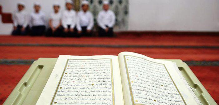 Hûd Suresi 114. Ayet Meali, Arapça Yazılışı, Anlamı ve Tefsiri