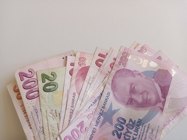 Sadece bir kez okuyan zengin olur