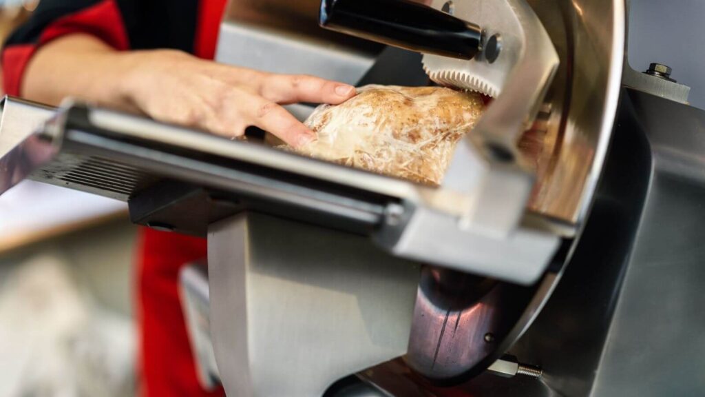 Paketleme Makinesi Nedir ve İşletmeler İçin Neden Önemlidir?