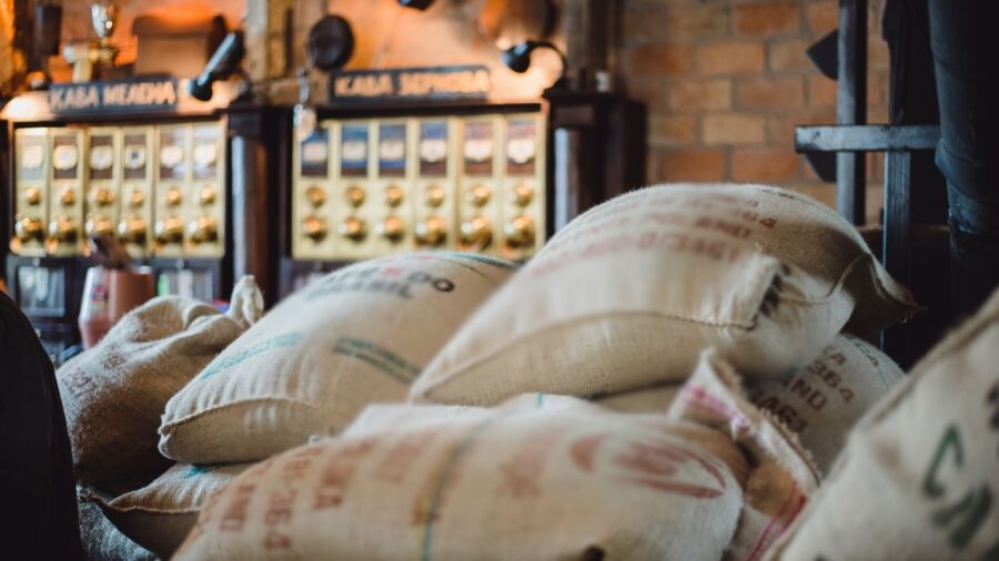 Gıda ve Tarım Sektöründe Çuval Dolum Makinesi Kullanımının Önemi