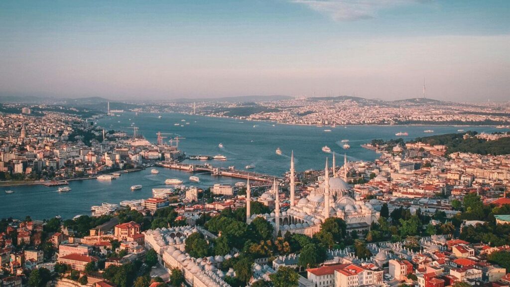 Türkiye 2025’te Turizmde Rekor Gelire Ulaştı: 65,2 Milyar Dolar