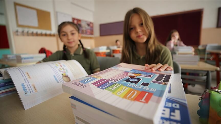 Okullar Ne Zaman Açılıyor? Öğrenciler Okula Dönmeye Hazırlanıyor