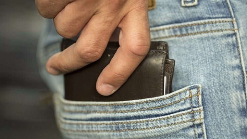 Bel ağrınızın nedeni kabarık cüzdanınız olabilir