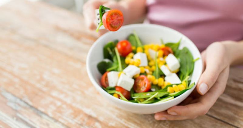 Bilinçsizce yapılan diyetlerle sağlığınızdan olmayın