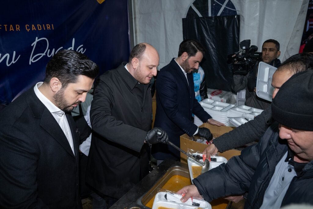 AK Parti Genel Başkan Yardımcısı Büyükgümüş, AK Gençlik İftar Çadırı’nda konuştu: