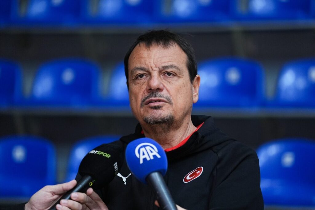 Basketbolda Sırbistan-Türkiye maçına doğru