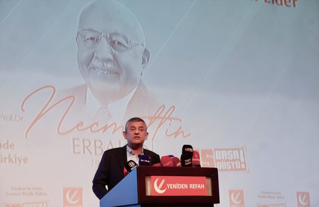 CHP Genel Başkanı Özel, Yeniden Refah Partisinin İstanbul’da düzenlediği iftarda konuştu: