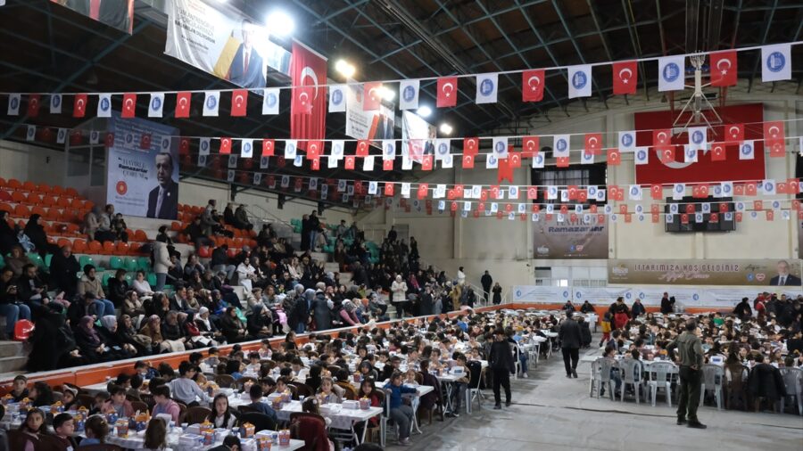 Çorum’da “tekne orucu” tutan çocuklar birlikte iftar yaptı