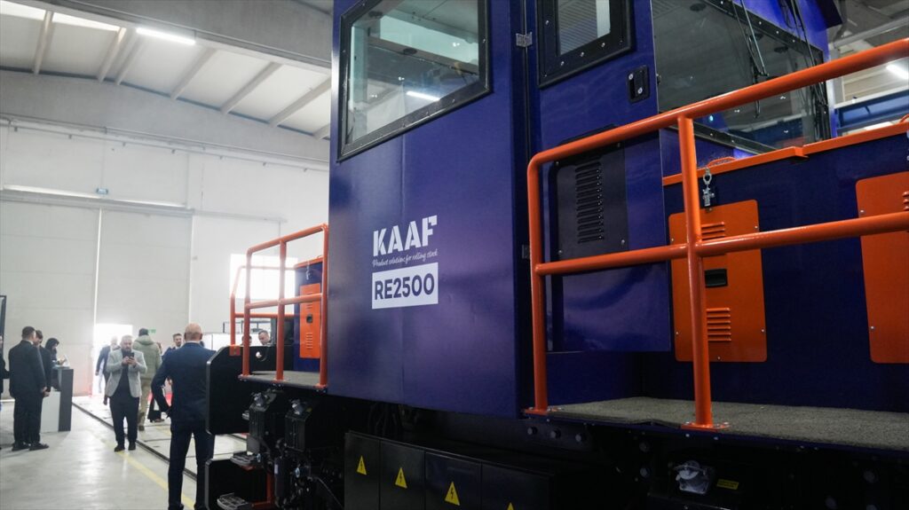 Kayseri’de bataryalı manevra lokomotifinin tanıtımı yapıldı