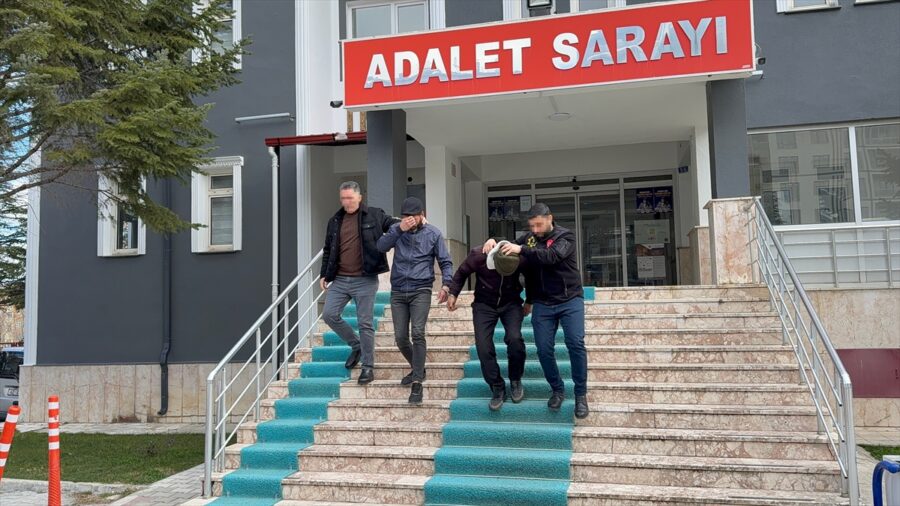 Konya’da uyuşturucu operasyonunda 2 zanlı tutuklandı