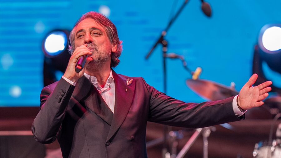 “Külliye’de Ramazan” etkinliklerinde Ömer Karaoğlu ve Eşref Ziya konser verdi