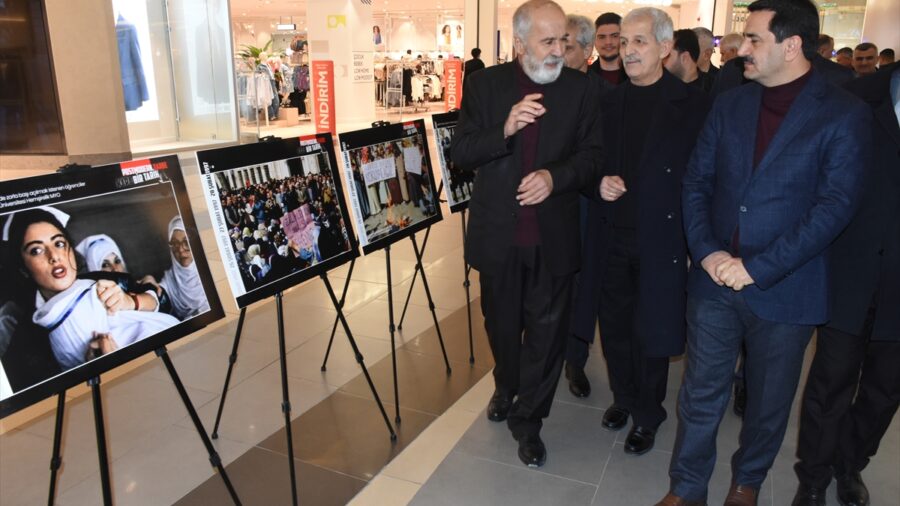 Malatya’da “Postmodern Darbe Kara Bir Tarih” temalı fotoğraf sergisi açıldı