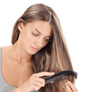 Saç dökülmesinin de bir nedeni var mı?