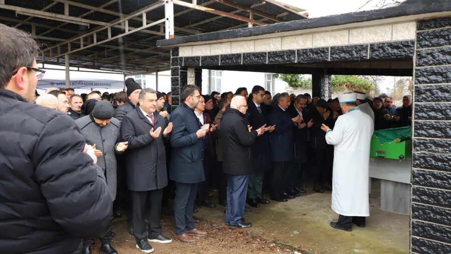 Vefat eden milli sporcu Sevdenur Gülçiçek, Samsun’da defnedildi