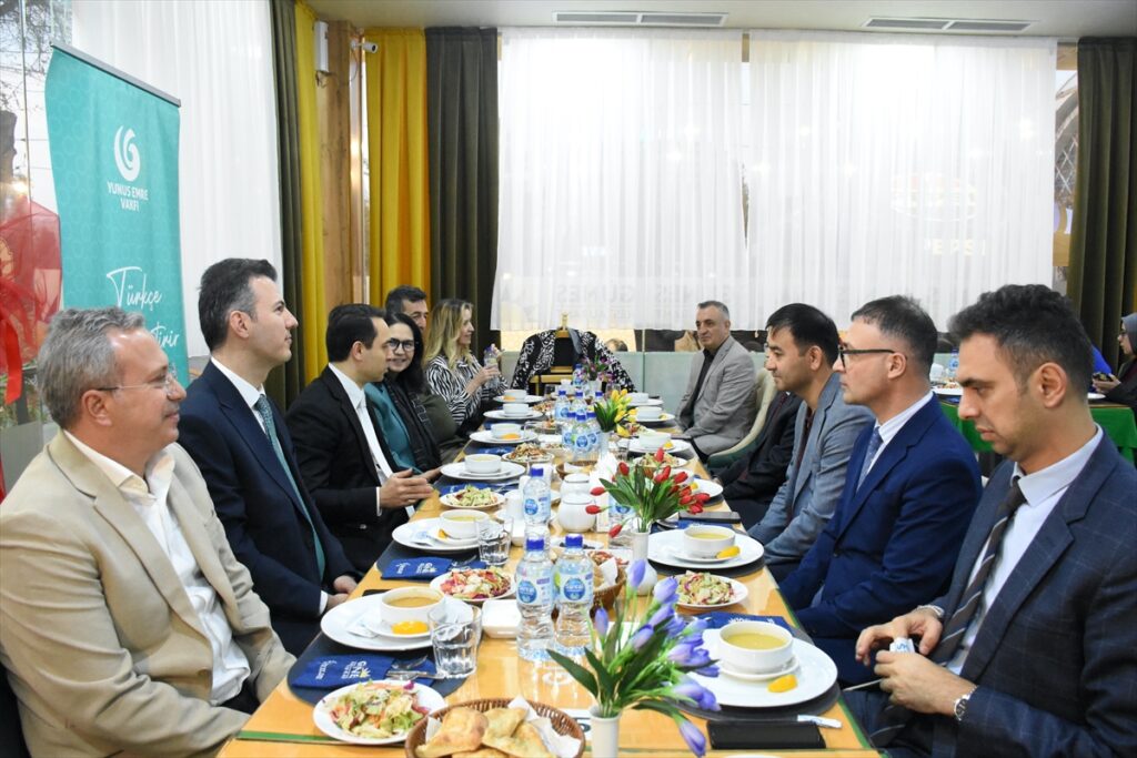 Yunus Emre Enstitüsü Özbekistan’da iftar programı düzenledi