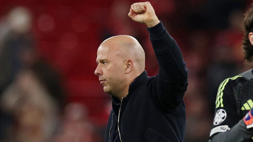 Arne Slot: Galatasaray Maçında Savunma Üstünlüğü Sağladık