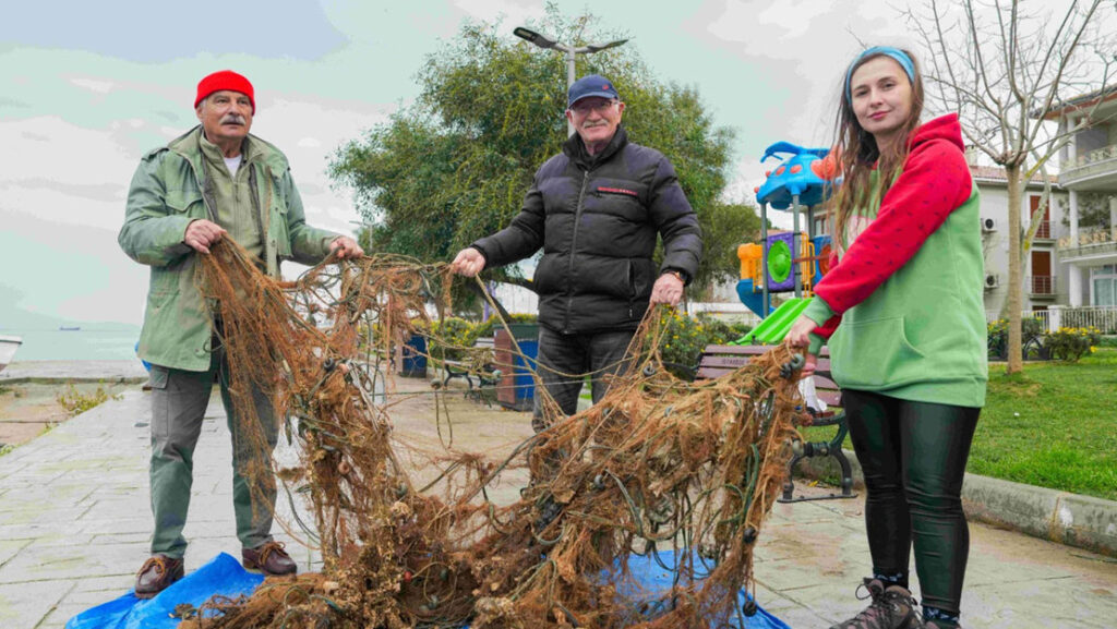 Mavi İz Projesiyle Deniz Kirliliğine Sanatsal Çözüm