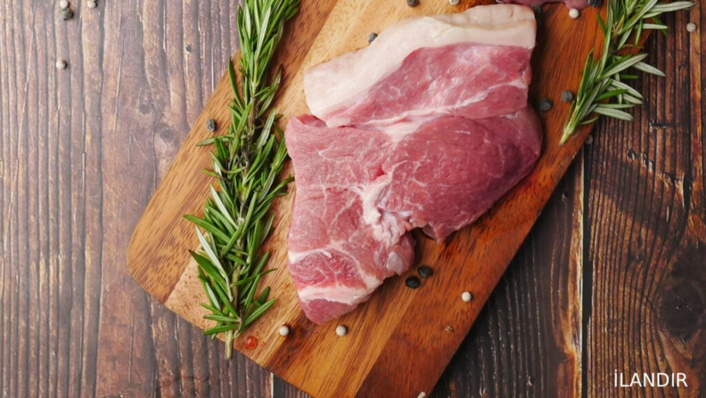 Kırmızı Etle Tek Tencerede Pratik Yemek Tarifleri