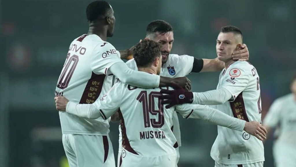 Trabzonspor Türkiye Kupası’nda Çeyrek Finale Yükseldi
