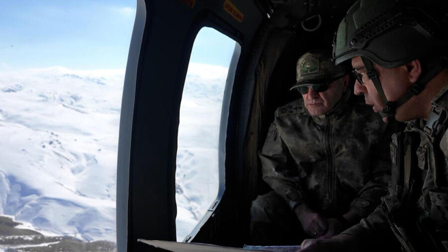 Kara Kuvvetleri Komutanı Metin Tokel İran Sınırında İncelemelerde Bulundu