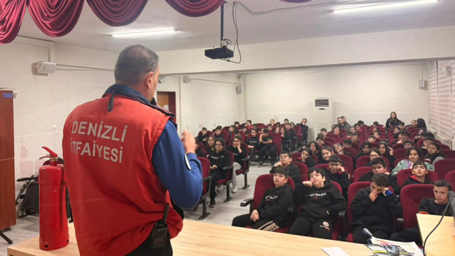 İtfaiyeden öğrencilere yangın eğitimi