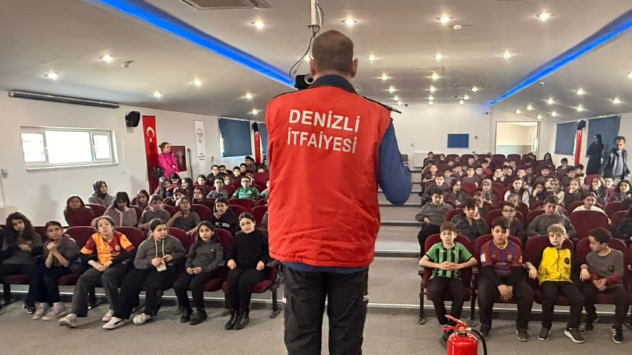Öğrencilere yangın güvenliği eğitimi