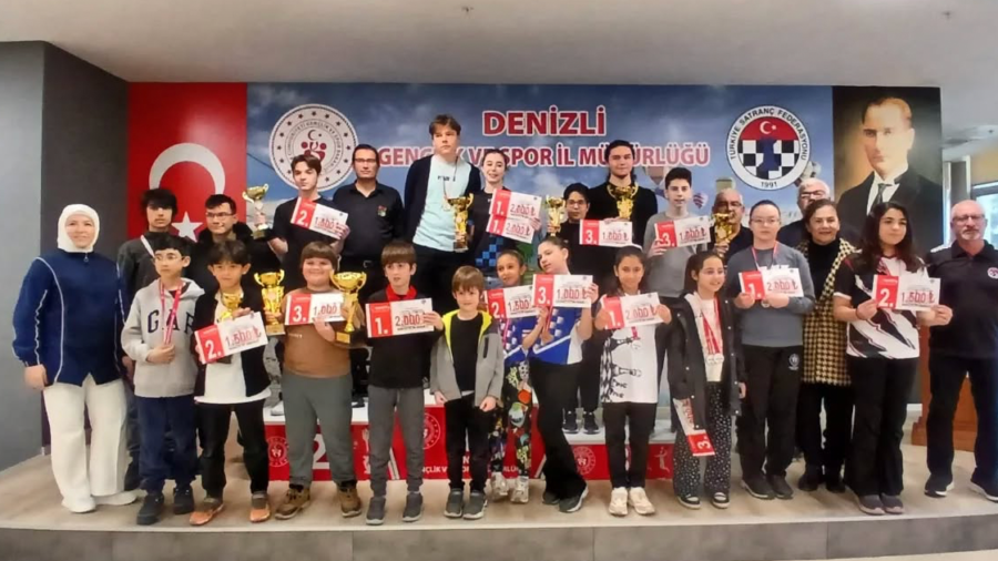 14 Mart Tıp Bayramı Satranç Turnuvası tamamlandı