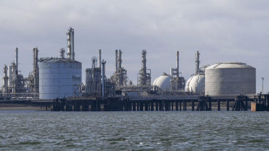 Petrol için olağanüstü önlemler devrede: En büyük stratejik rezervler piyasaya sürülüyor ama fiyat düşmedi