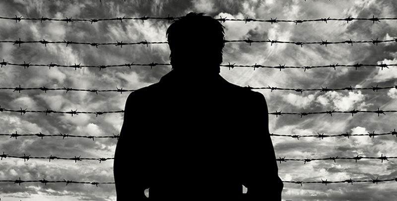 Kâfirlerin ibadet olarak yaptıklarını yapmak