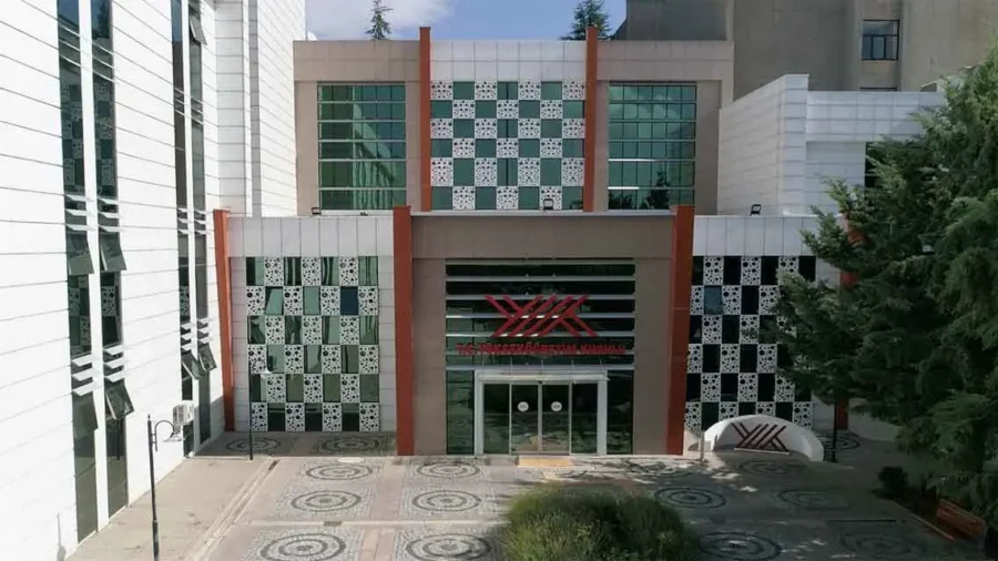 YÖK’ten Denklik ve Yatay Geçişte Köklü Değişiklik! Başarı Barajı 90 Oldu