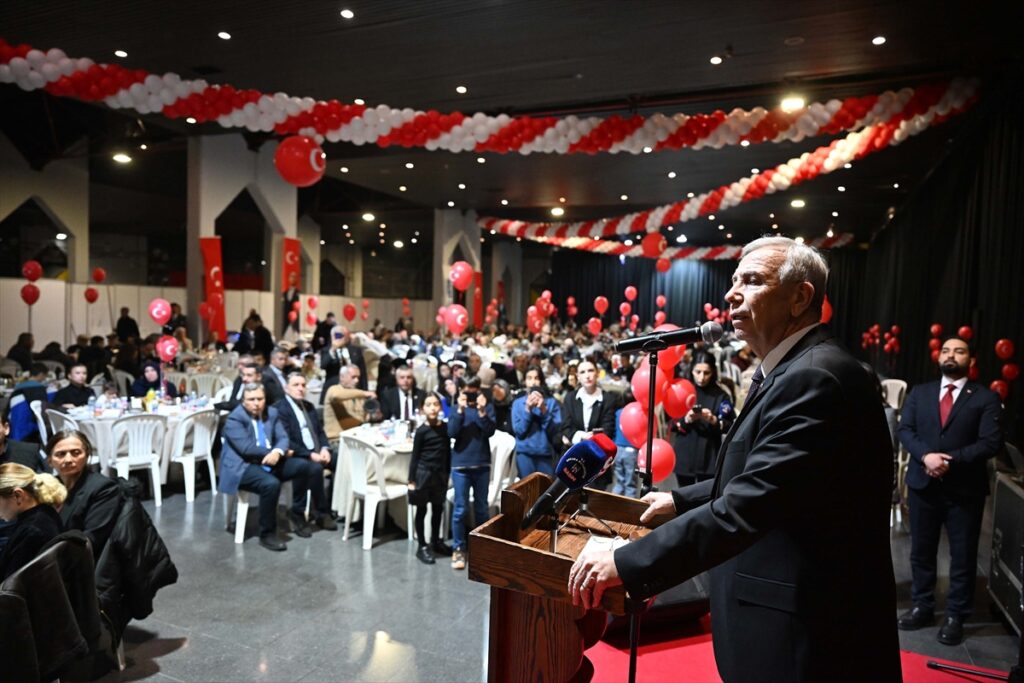 ABB Başkanı Yavaş, şehit aileleri ve gazilerle iftarda buluştu