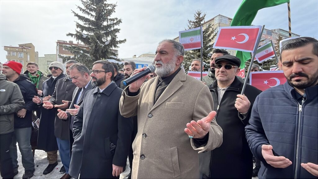 ABD ve İsrail’in İran’a saldırıları Kars’ta protesto edildi