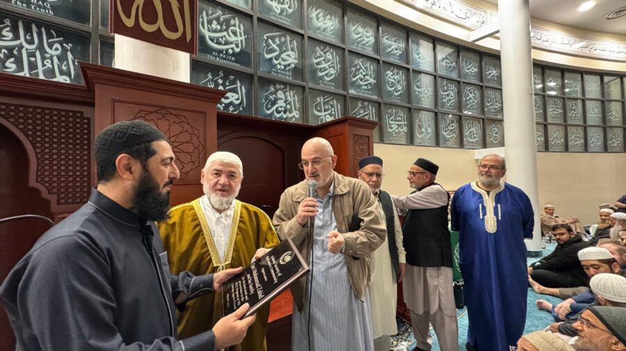 ABD’de camide şınav çekme geleneğini başlatan Türk imam ilgiyle takip ediliyor