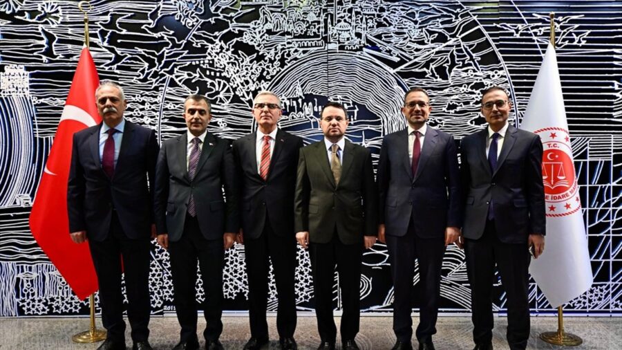 Adalet Bakanı Gürlek, İstanbul Bölge İdare Mahkemesini ziyaret etti: