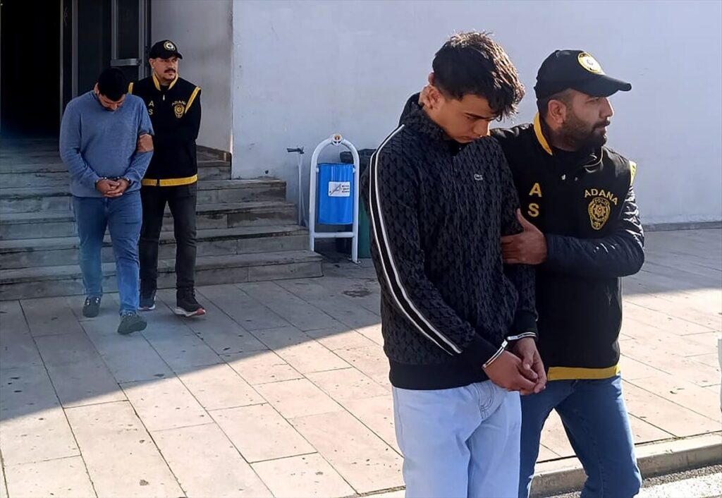 Adana’da dolandırıcılık yaptığı öne sürülen 3 zanlı tutuklandı