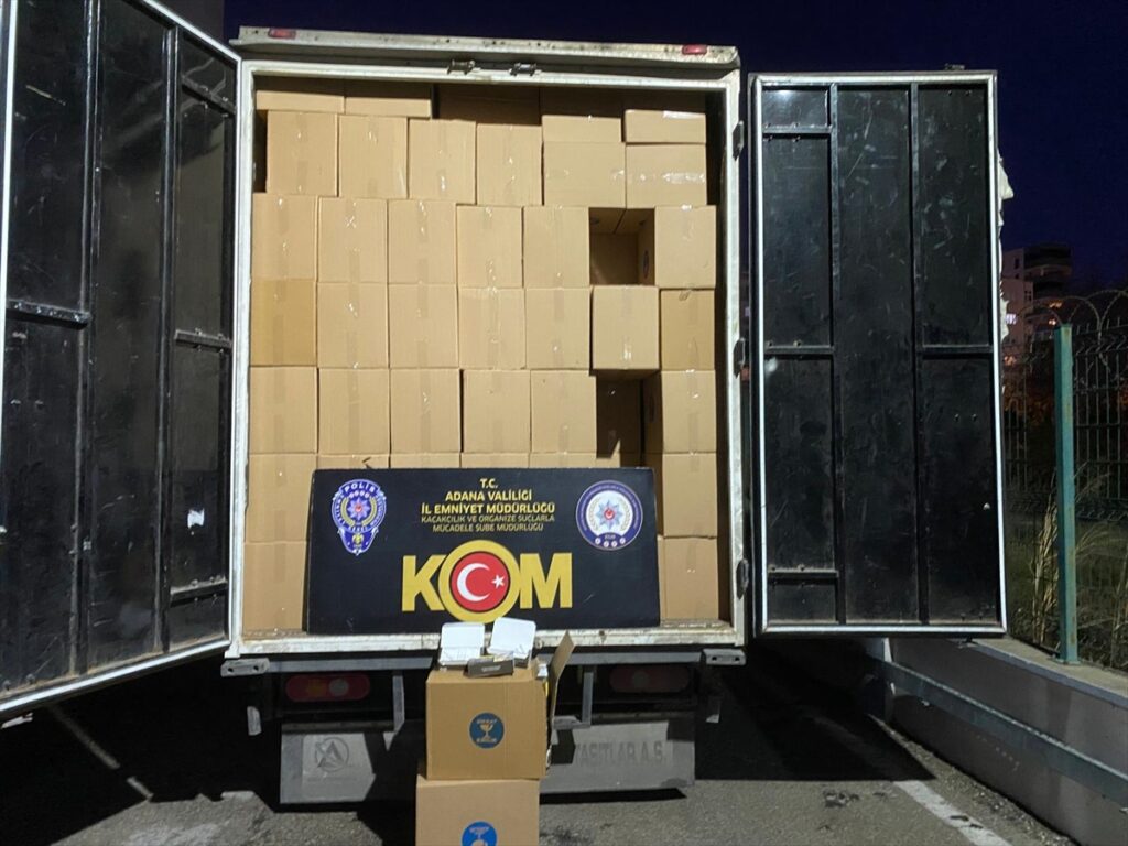 Adana’da kaçak 4 milyon 500 bin makaron ele geçirildi