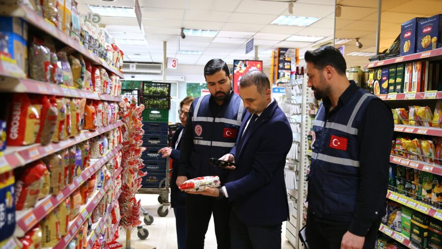 Adana’da Ramazan Bayramı öncesi marketlerde denetim yapıldı