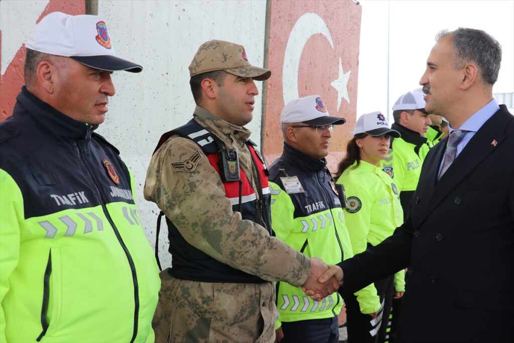 Ağrı’da Ramazan Bayramı’nda 4 bin 700’den fazla polis ve jandarma görev yapacak