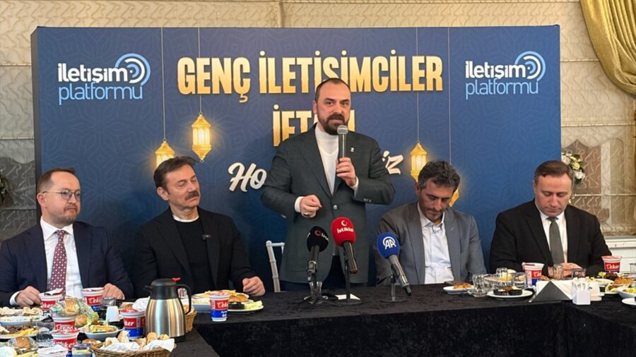 AK Parti Genel Başkan Yardımcısı Acar, İletişim Platformunun iftar programına katıldı: