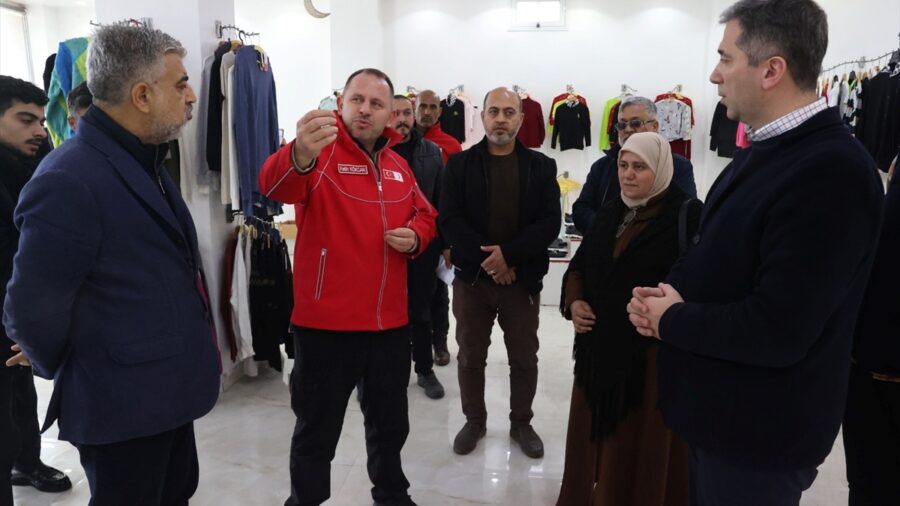 AK Parti Genel Başkan Yardımcısı Sırakaya Suriye’de ziyaretlerde bulundu