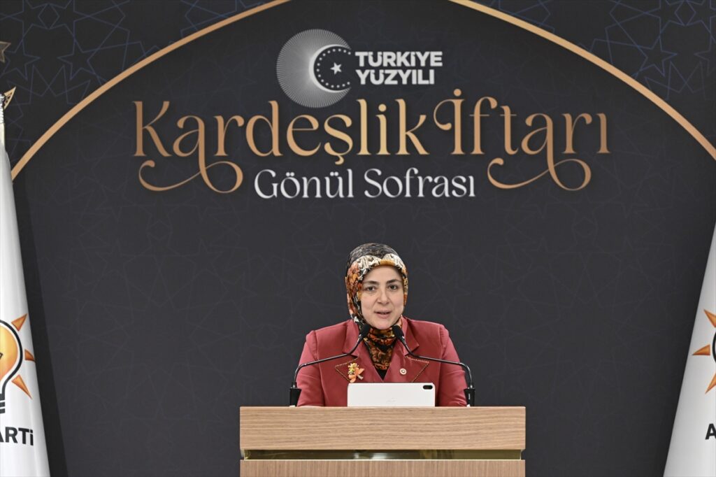 AK Parti Kadın Kolları Başkanı Ercan, “Türkiye Yüzyılı Kardeşlik İftarı” programında konuştu: