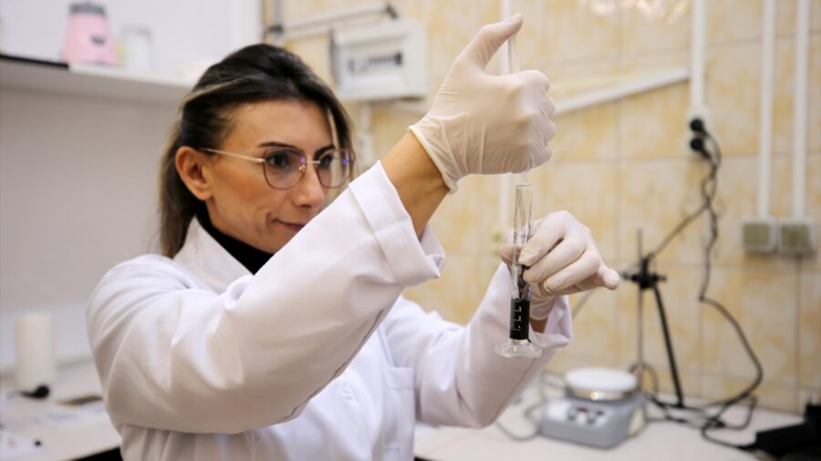 Akademisyenler “pas”tan yüksek iletkenliğe sahip mürekkep geliştirdi