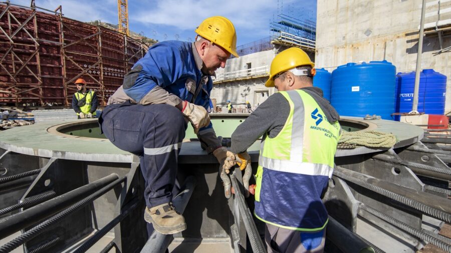 Akkuyu NGS’nin dördüncü güç ünitesinde reaktör şaftının kritik yapısal bileşeni monte edildi