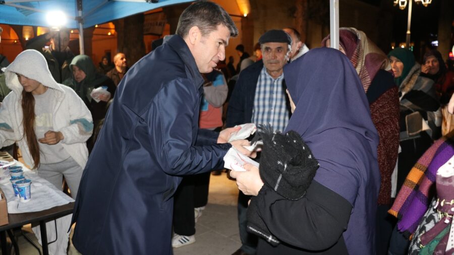 Amasya’da “Geleneksel Simit İkramı” programı düzenlendi