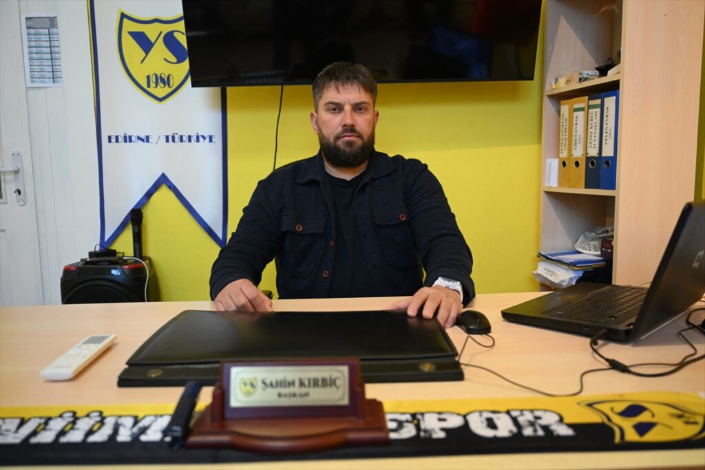 Amatör futbol takımı tek penaltı atışı için 226 kilometre yol yapacak