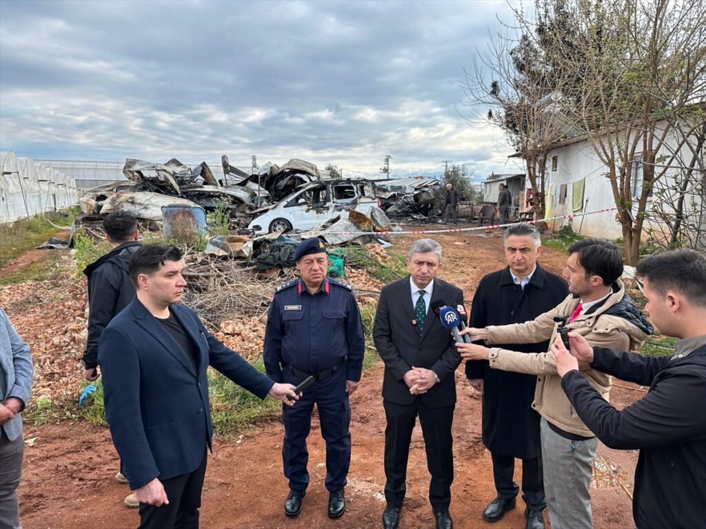 Antalya’da bir konteynerde çıkan yangında 5’i çocuk 6 kişi öldü