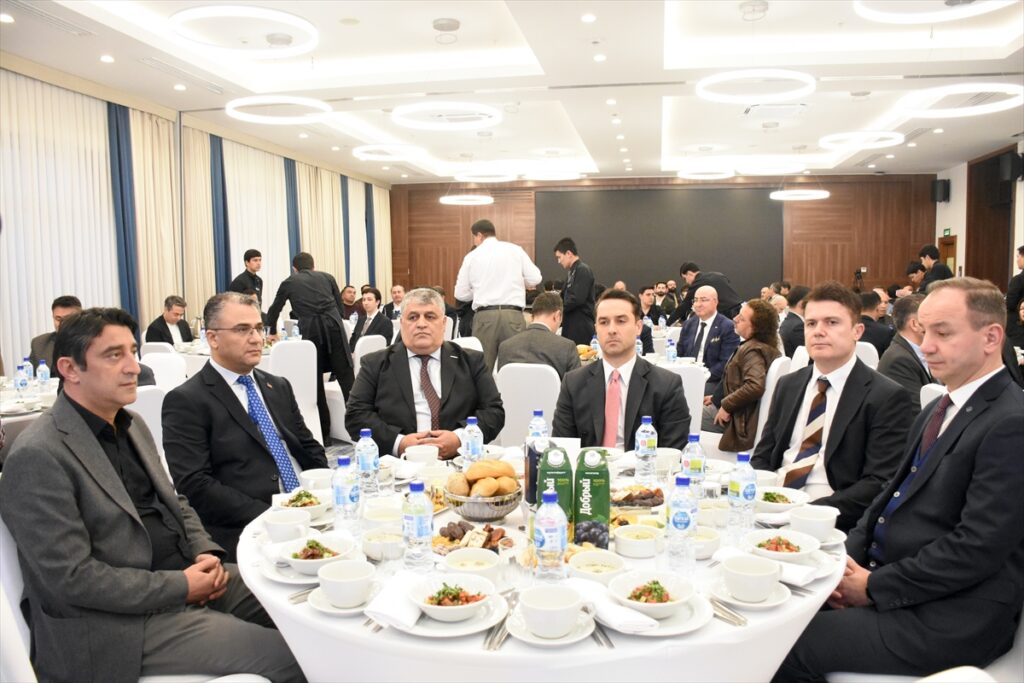 ASKON, Özbekistan’da Türk ve Özbek iş insanlarına iftar verdi